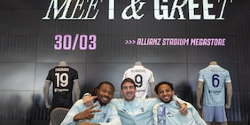 Vlahovic, Thuram e Kelly incontrano i piccoli tifosi Juve