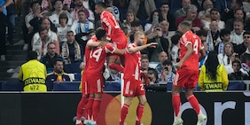 Il Bayern stende il Real al Bernabéu, Mbappé tiene la Champions in bilico. Havertz lancia l'Arsenal