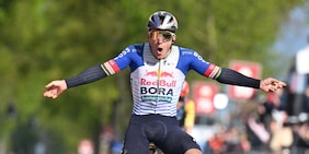 Evenepoel, che sprint! Atto di forza all’Amstel