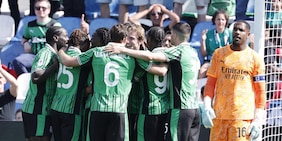 Berardi-Laurienté, il Sassuolo affonda il Milan: la Juve di Spalletti può agganciare Allegri