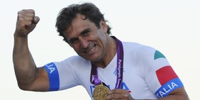 "Zanardi era speciale, l'ho visto subito. Ora è leggenda": il ricordo di chi lo ha lanciato in F1