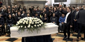 "Zanardi, il senso della vita": ai funerali di Alex anche i suoi "figli" paralimpici