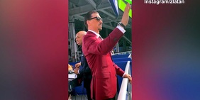 Ibra, forma Mondiale: eccolo che riempie lo stadio con un gesto