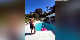 Rio Ferdinand, che numero in piscina
