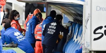 Pescara, sviene in panchina il tecnico Grassadonia