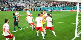 Polonia-Arabia Saudita 2-0: Szczesny alla Buffon, in gol Zielinski e Lewandowski