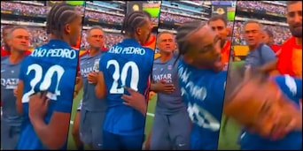 Luis Enrique, mani in faccia a Joao Pedro dopo il ko Psg: la rissa in campo