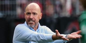 Ten Hag sbotta e attacca: "Esonero senza precedenti, non mi hanno dato tempo"