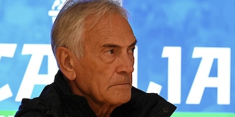 Gravina duro: "Allegri-Oriali figuraccia. Panchine inguardabili, è una moda"