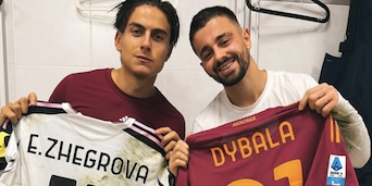 Dribbling e sorrisi, Zhegrova e la foto con Dybala scatena i tifosi