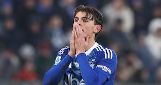 L'Atalanta resiste a Como in 10 dall'8': Paz sbaglia un rigore al 98', Fabregas a -1 dalla Juve