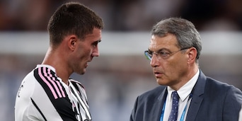 Vlahovic, la svolta familiare nelle trattative e le condizioni Juve: retroscena e tempi dell'accordo