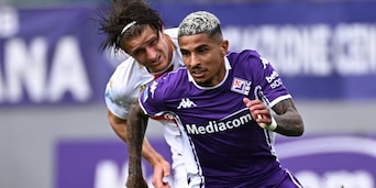 La Fiorentina si salva tra i fischi, contro il Genoa basta un pareggio: ora la Juve