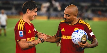Dybala show, tris Malen e Pisilli cala il poker: la Roma strapazza la Fiorentina