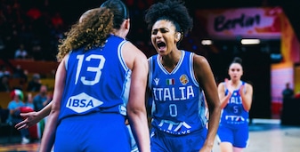 L'Italia è tornata. Villa più Zandalasini, bye bye alla Cechia