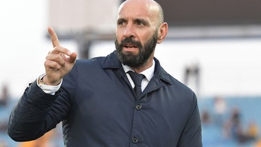 Siviglia, Monchi si scaglia contro il Var: "Stavo per ritirare la squadra"
