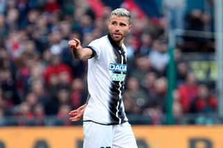 Genoa, ufficiale: preso Behrami a parametro zero