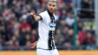 Genoa, ufficiale: preso Behrami a parametro zero