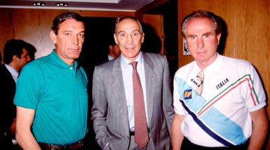 "Il più grande di tutti": il Cagliari celebra Gigi Riva