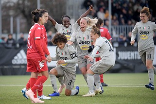 Coronavirus, Juve Women: dieci calciatrici in autoisolamento