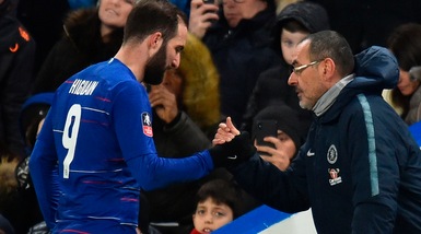 Sarri: «Il futuro di Higuain? Dipende dalla Juve»