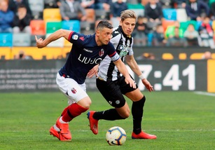 Serie A Bologna, Dzemaili in campo per tutto l'allenamento