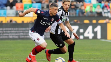 Serie A Bologna, Dzemaili in campo per tutto l'allenamento