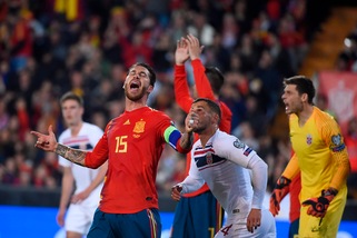 Euro 2020: buona la prima per Bosnia e Grecia. Spagna ok