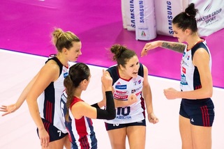 Volley: A1 Femminile, Bergamo spera ancora nei Play Off, battuta Scandicci