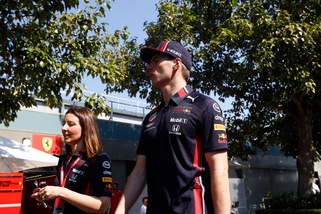 F1 Red Bull, Verstappen: «Dobbiamo rimanere con i piedi per terra»