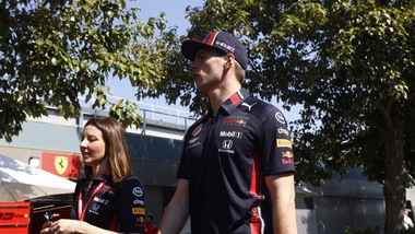 F1 Red Bull, Verstappen: «Dobbiamo rimanere con i piedi per terra»