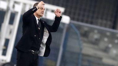 Serie B, Ascoli, dopo il 7-0 col Lecce squadra in ritiro a Roma