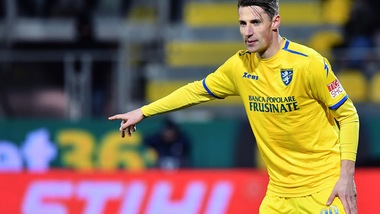 Serie A Frosinone, Pinamonti lavora in gruppo nel primo giorno di ritiro