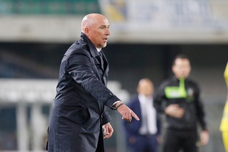 Serie A Cagliari, Maran: «Spero che il Chievo si riprenda presto»