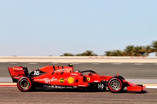 F1, griglia di partenza Gp Bahrain: Leclerc super, è in pole!