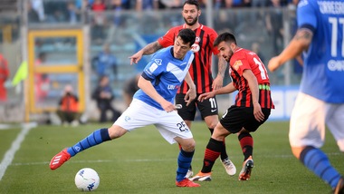 Serie B, il Brescia allunga in vetta con Donnarumma: 2-1 al Foggia