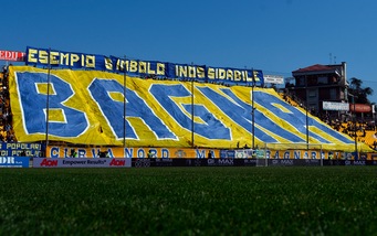 Serie A, il Parma ricorda Bagnaresi, morto prima della gara con la Juventus