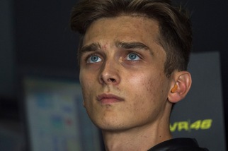 Moto2, Sky Racing Team: Marini c'è, Bulega costretto al ritiro