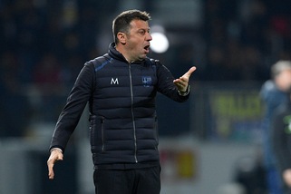 Serie A Parma, D'Aversa: «Il rigore? Il fallo c’era»