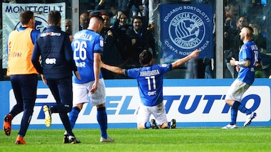Serie B Brescia-Venezia 2-0. Rondinelle di nuovo sole al comando