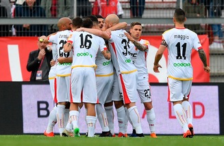 Serie B Perugia-Benevento 2-4. Bucchi aggancia il Palermo