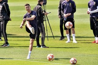 Juve, Chiellini ed Emre Can non sono scesi in campo per la rifinitura. Ronaldo si è allenato