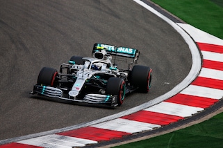 F1, Gp Cina: Bottas vola nelle seconde libere, Vettel 2°