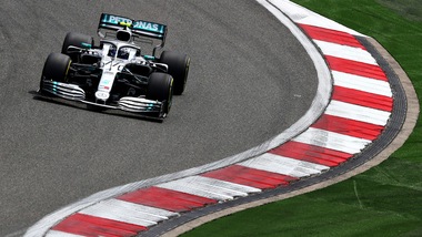F1, Gp Cina: Bottas vola nelle terze libere, Vettel secondo