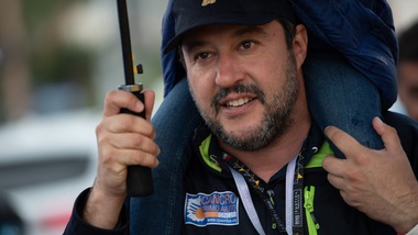 Juve-Ajax, espulsi 54 tifosi olandesi. Salvini: «Grazie alla Polizia»