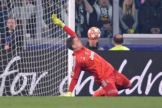 Juve-Ajax, le pagelle: Szczesny non basta, Dybala e Bernardeschi spenti