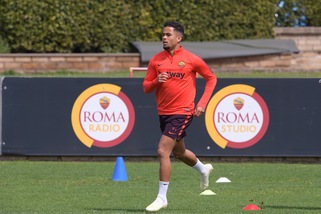 Roma, Kluivert: «Bello vedere l'Ajax dare spettacolo in Europa»