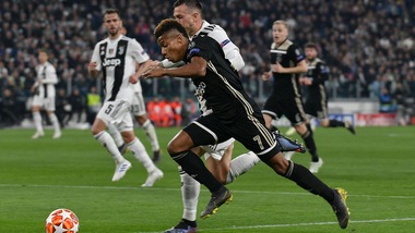 Daily Mail: «La Juventus rincontra l'Ajax: stavolta per Neres»