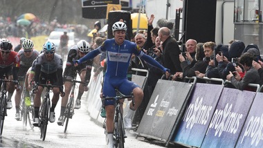 Ciclismo, Giro di Turchia: Jakobsen nega il tris a Bennett