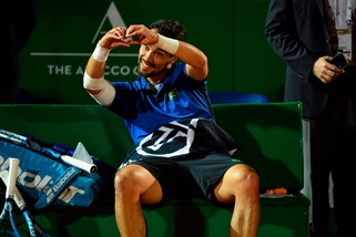 Fognini vince e fa il romantico, manda un cuore alla sua Flavia